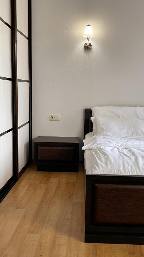Tita Family House Hotel Gnedin Ngoại thất bức ảnh