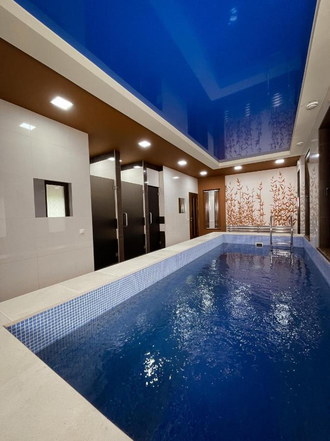 Tita Family House Hotel Gnedin Ngoại thất bức ảnh